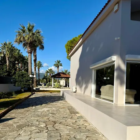 Apartament Paradise & *