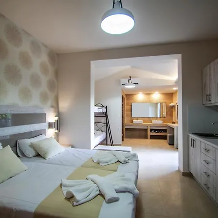 Paradise & Appartement Laganas