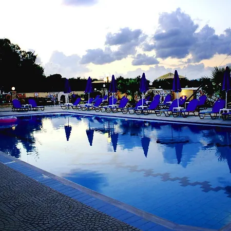 Paradise Apartments&suites *