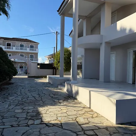 Paradise Apartments&suites *