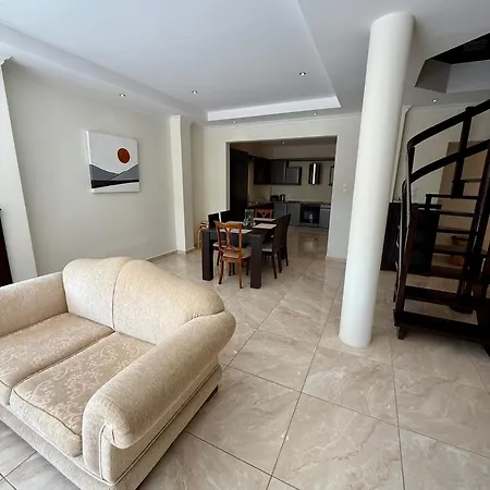 Paradise Apartments&suites Laganas